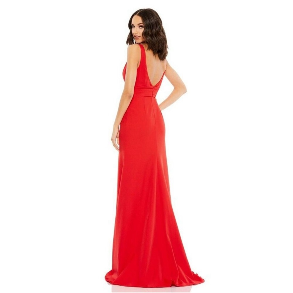 Mac Duggal Bow V-Neck A-Line Gown - Picture 2 of 11